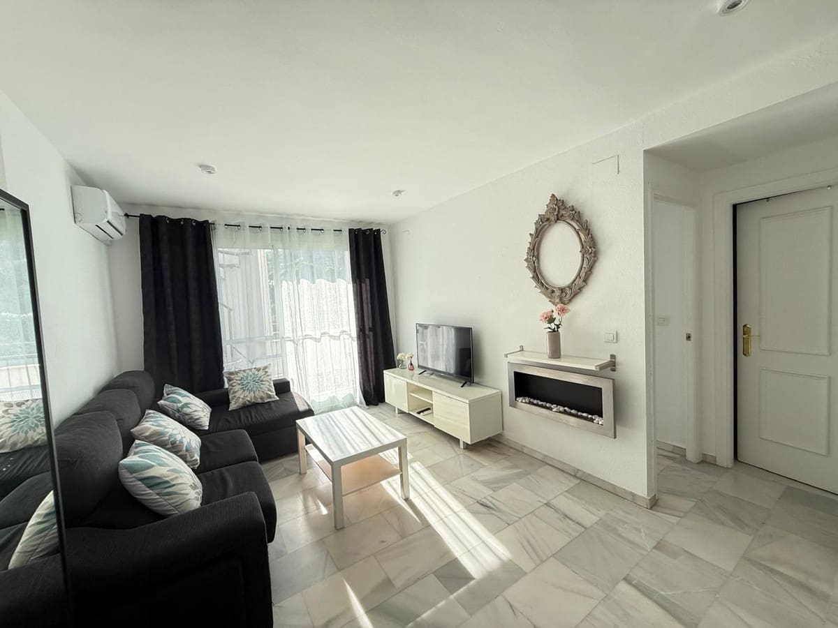 2 soveværelse Lejlighed til salg i Riviera del Sol - € 259.000 (Ref: 9626997)