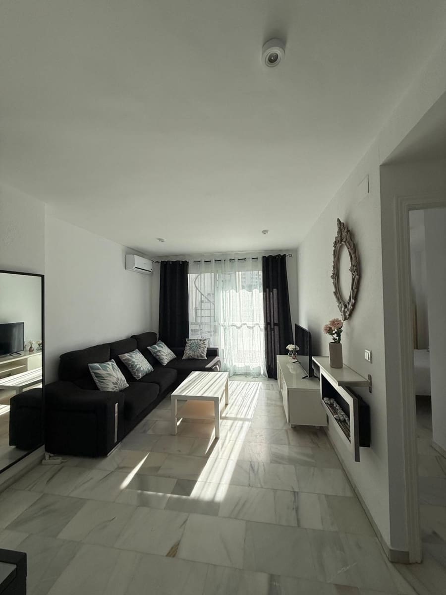 2 soveværelse Lejlighed til salg i Riviera del Sol - € 259.000 (Ref: 9626997)