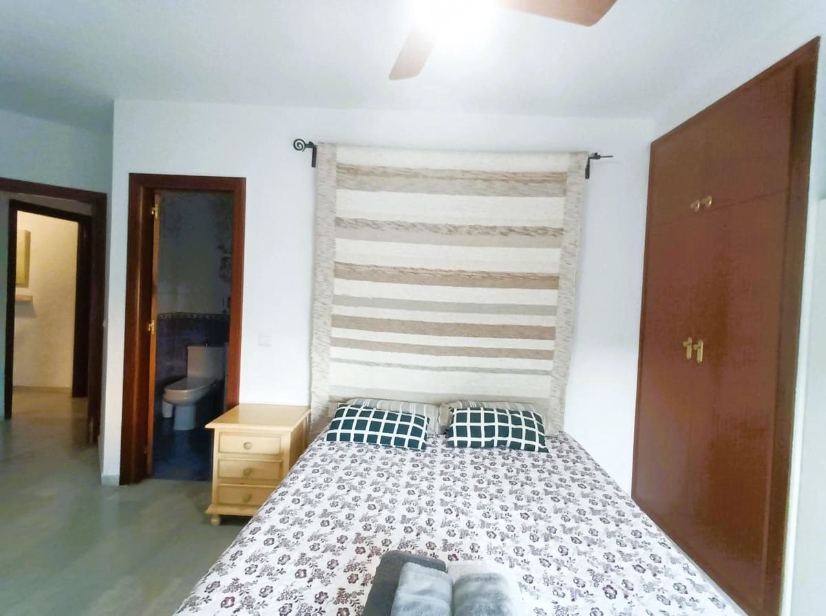 2 sovrum Takvåning till salu i Torremolinos med garage - 554 000 € (Ref: 9627000)