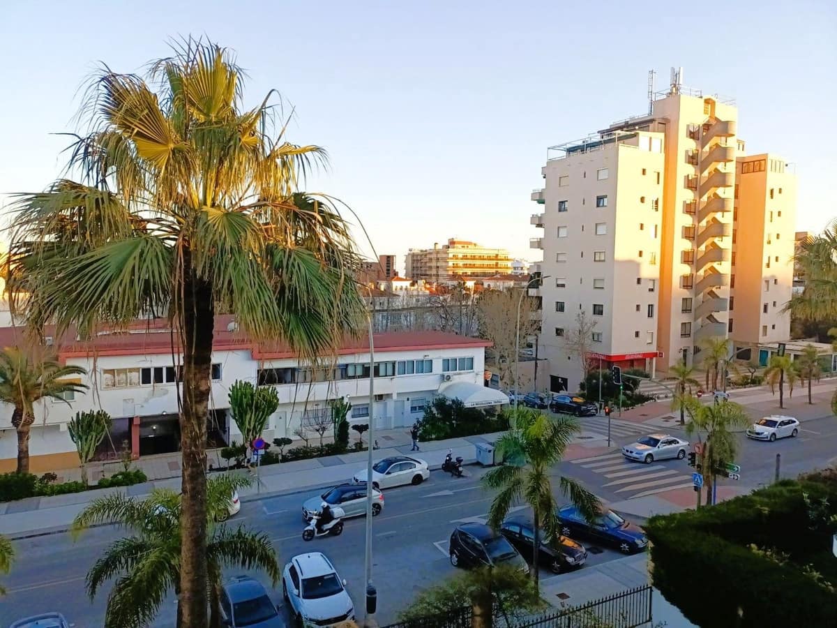 2 sovrum Takvåning till salu i Torremolinos med garage - 554 000 € (Ref: 9627000)