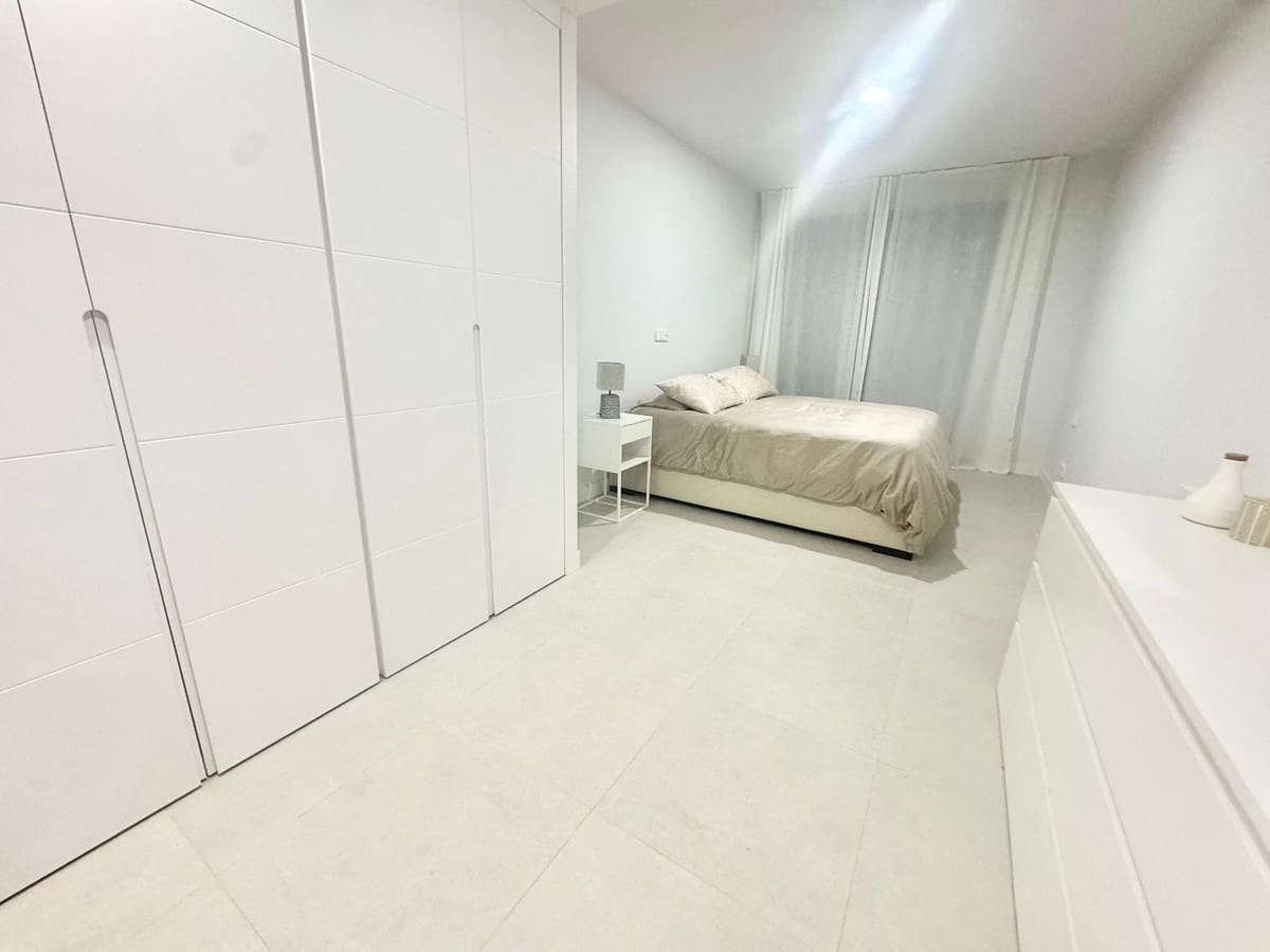 2 soveværelse Lejlighed til salg i La Cala de Mijas med garage - € 588.000 (Ref: 9627001)