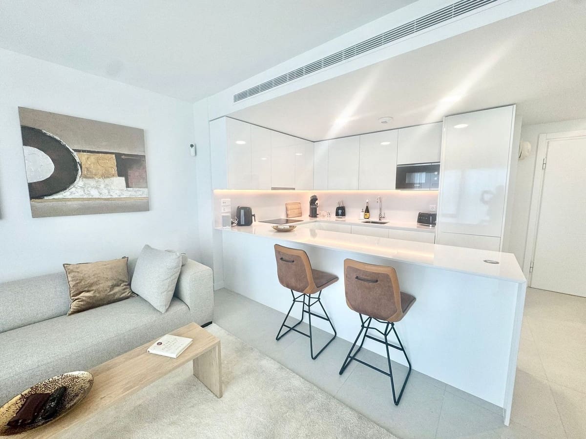 2 soveværelse Lejlighed til salg i La Cala de Mijas med garage - € 588.000 (Ref: 9627001)