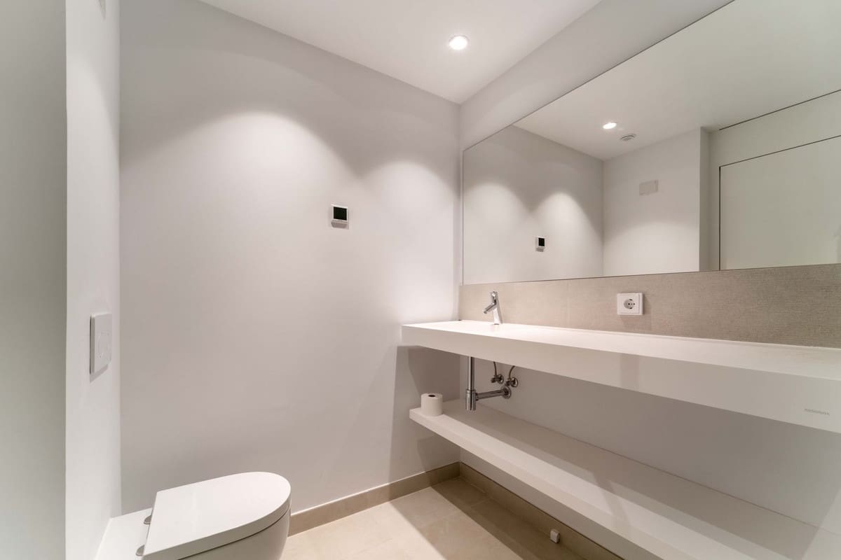 2 soverom Leilighet til salgs i Fuengirola med garasje - € 630 000 (Ref: 9627002)