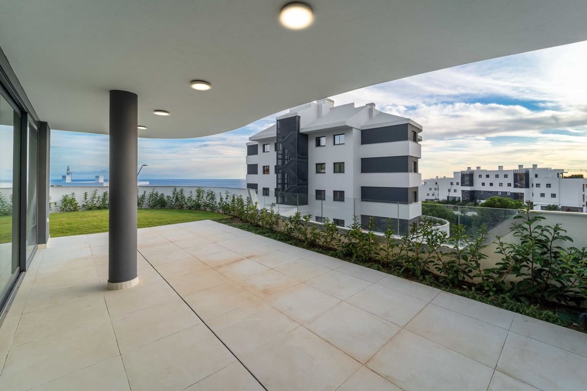 2 soverom Leilighet til salgs i Fuengirola med garasje - € 630 000 (Ref: 9627002)