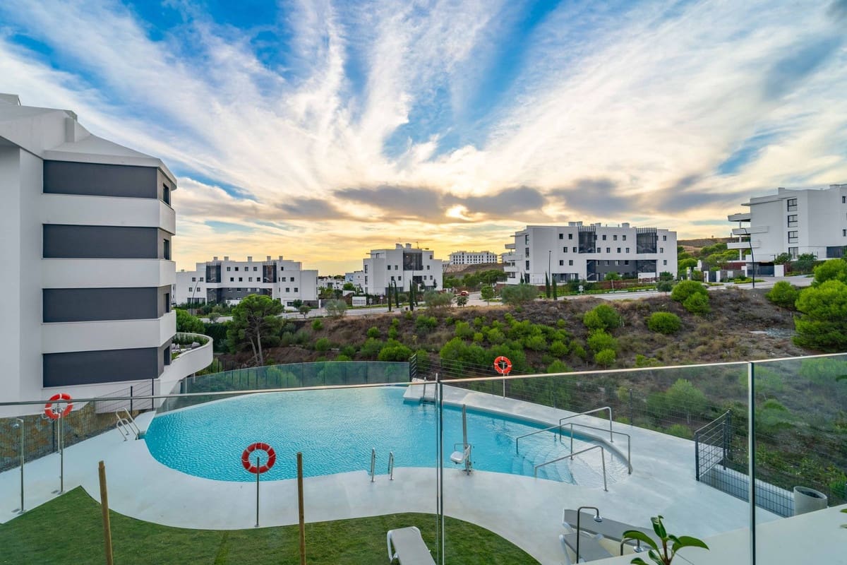 2 soverom Leilighet til salgs i Fuengirola med garasje - € 630 000 (Ref: 9627002)