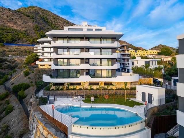 2 soverom Leilighet til salgs i Castillo Sohail, Fuengirola med garasje - € 630 000 (Ref: 9627002)