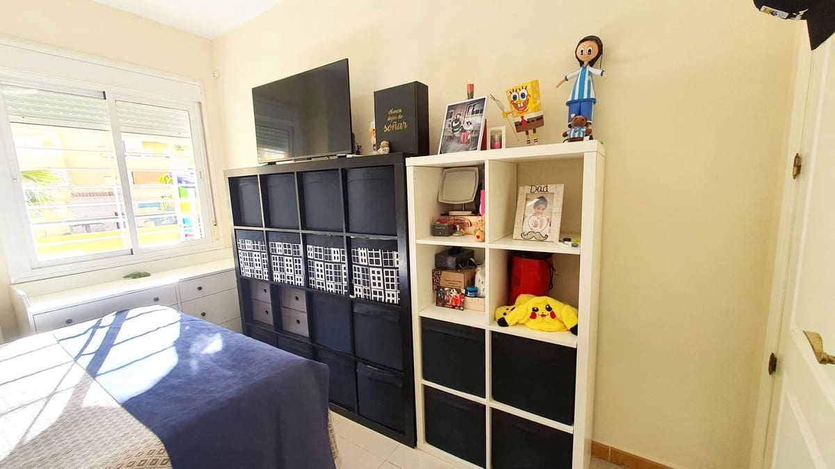 1 bedroom Apartment for sale in Fuengirola - € 229,000 (Ref: 9627004)