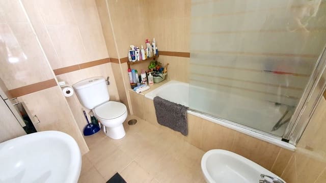 1 bedroom Apartment for sale in Los Pacos, Fuengirola - € 229,000 (Ref: 9627004)