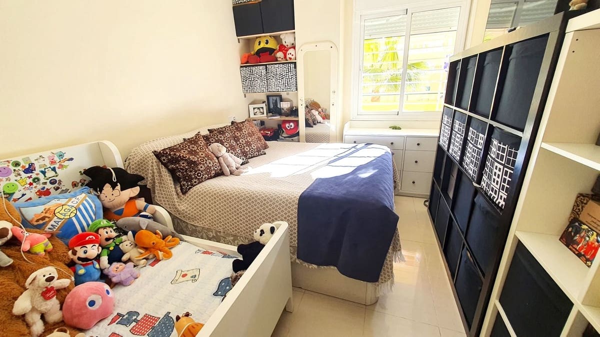 1 bedroom Apartment for sale in Fuengirola - € 229,000 (Ref: 9627004)