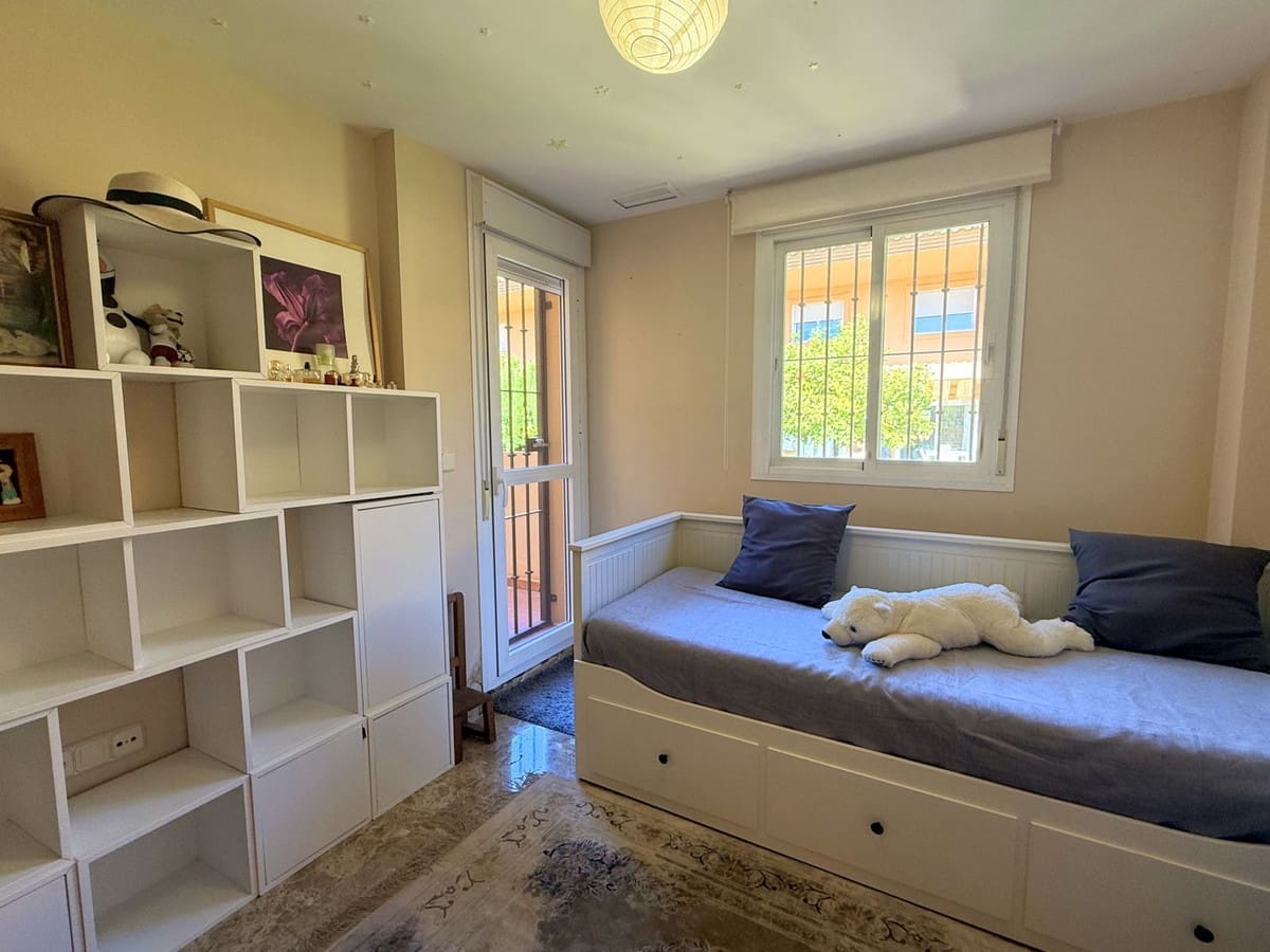 3 sypialnia Dom na sprzedaż w Estepona z garażem - 470 000 € (Ref: 9629272)