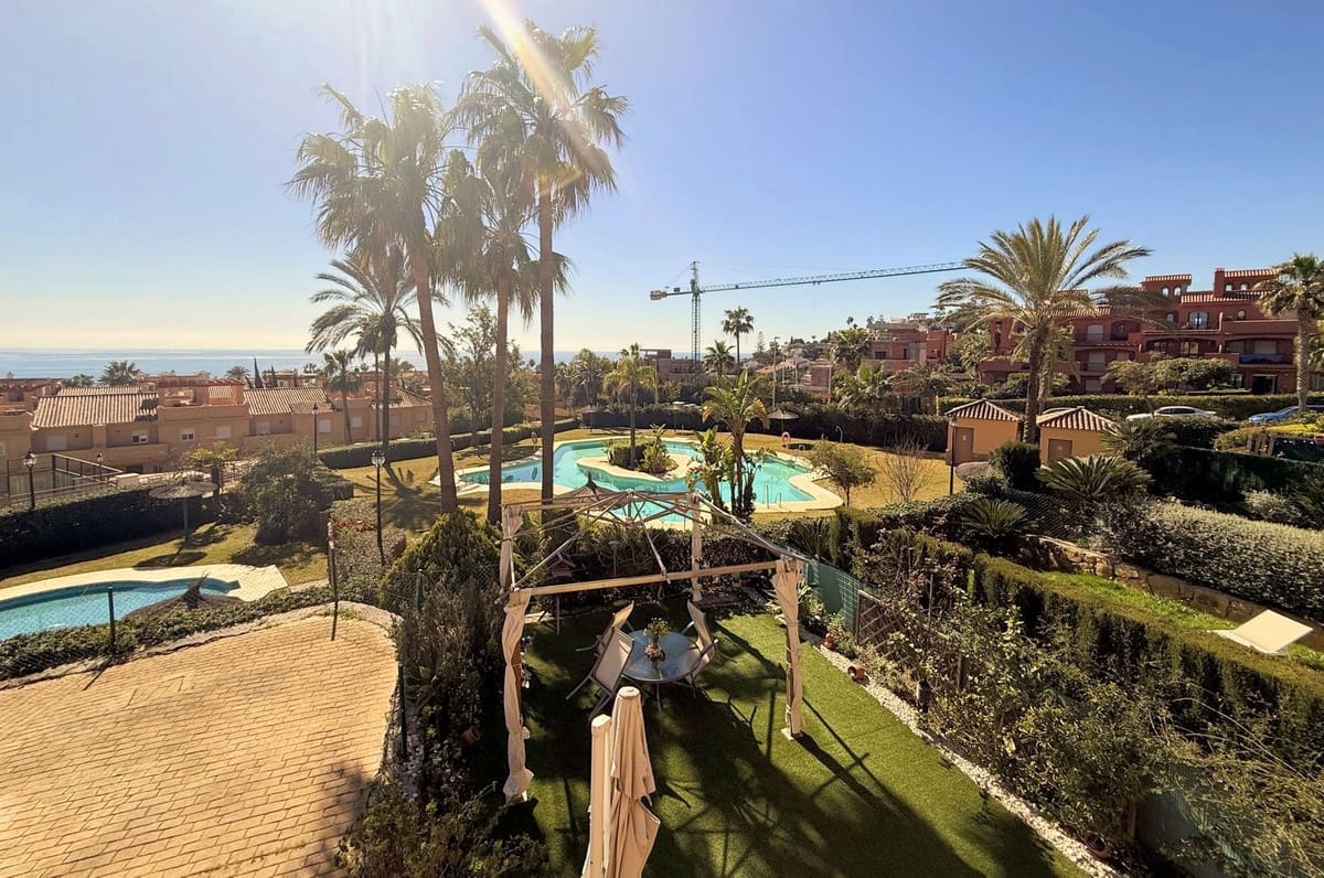 3 sypialnia Dom na sprzedaż w Estepona z garażem - 470 000 € (Ref: 9629272)