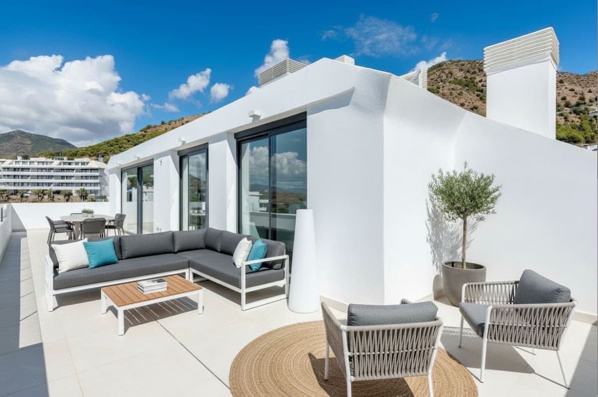 2 quarto Penthouse para venda em Fuengirola com garagem - 825 000 € (Ref: 9629275)