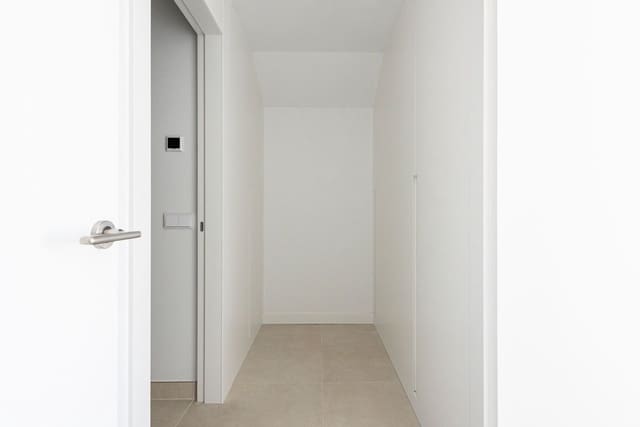 2 quarto Penthouse para venda em Castillo Sohail, Fuengirola com garagem - 825 000 € (Ref: 9629275)