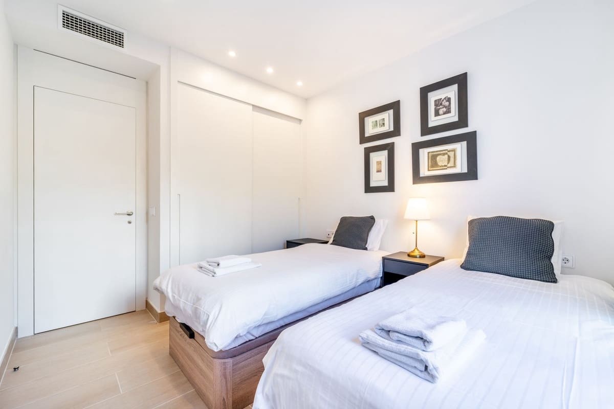 Apartamento de 3 habitaciones en Fuengirola en venta con garaje - 769.000 € (Ref: 9629278)