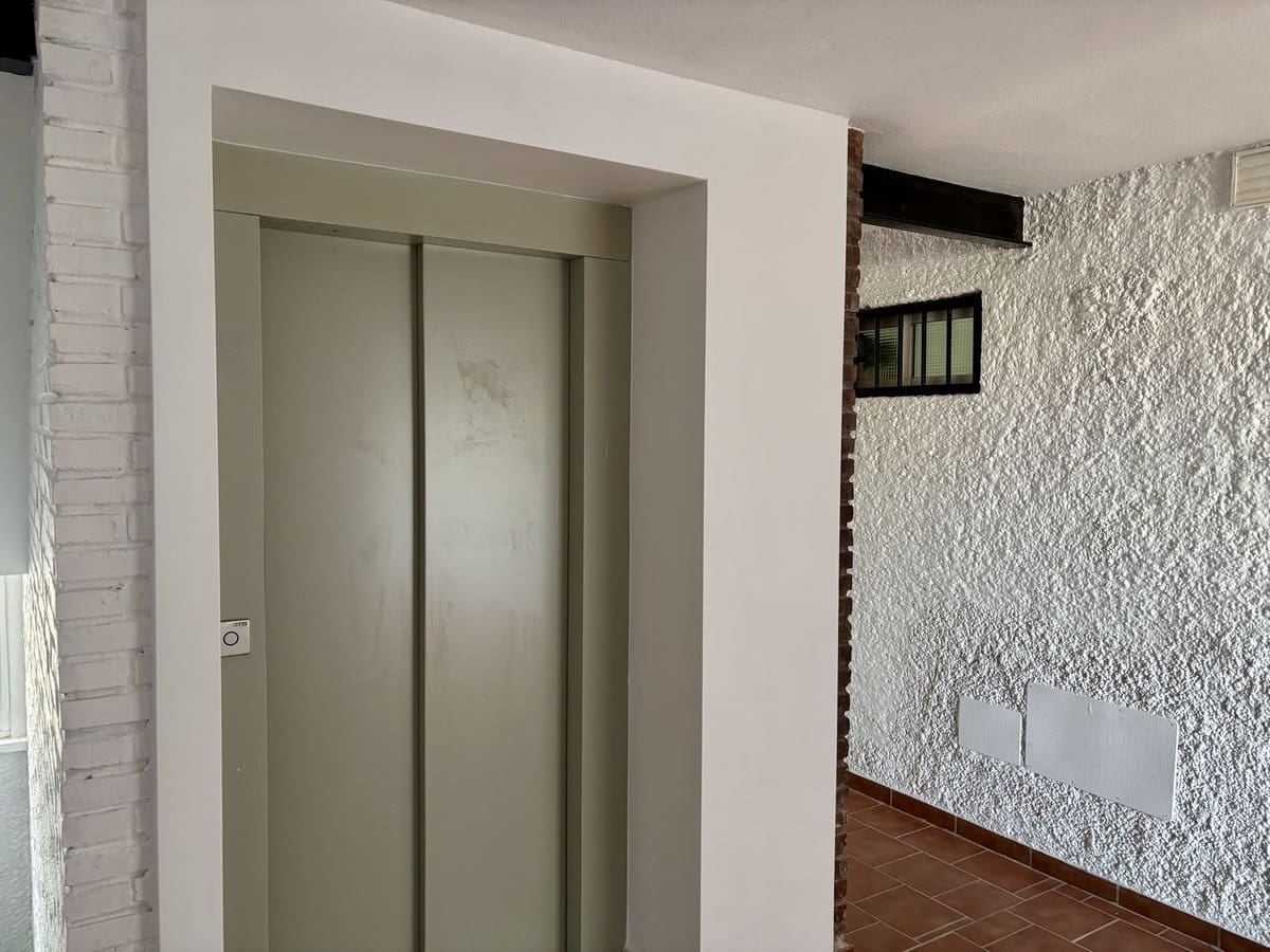 2 soveværelse Lejlighed til salg i Benalmadena med garage - € 255.000 (Ref: 9629283)