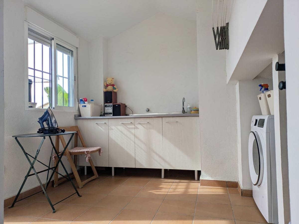 4 chambre Maison de Ville à vendre à Rincon de la Victoria - 525 000 € (Ref: 9629284)