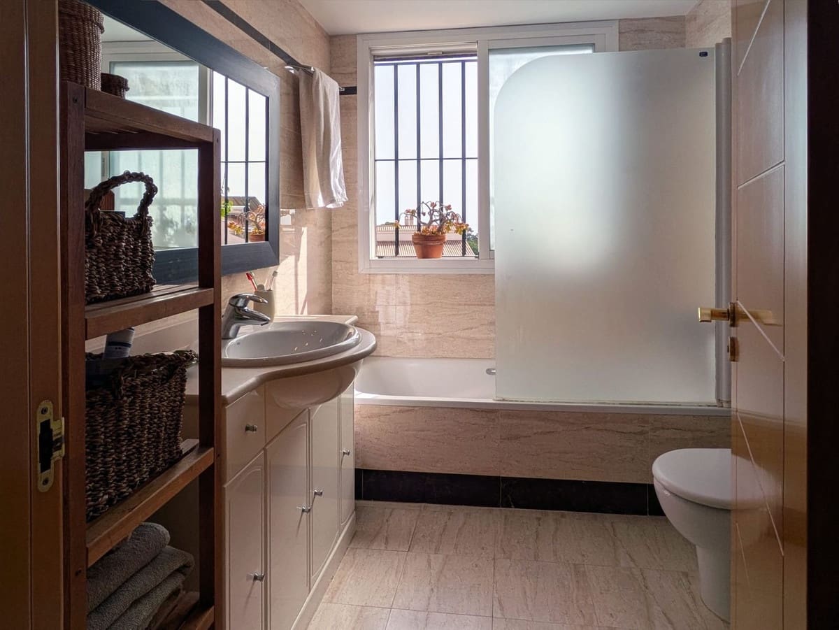 4 chambre Maison de Ville à vendre à Rincon de la Victoria - 525 000 € (Ref: 9629284)