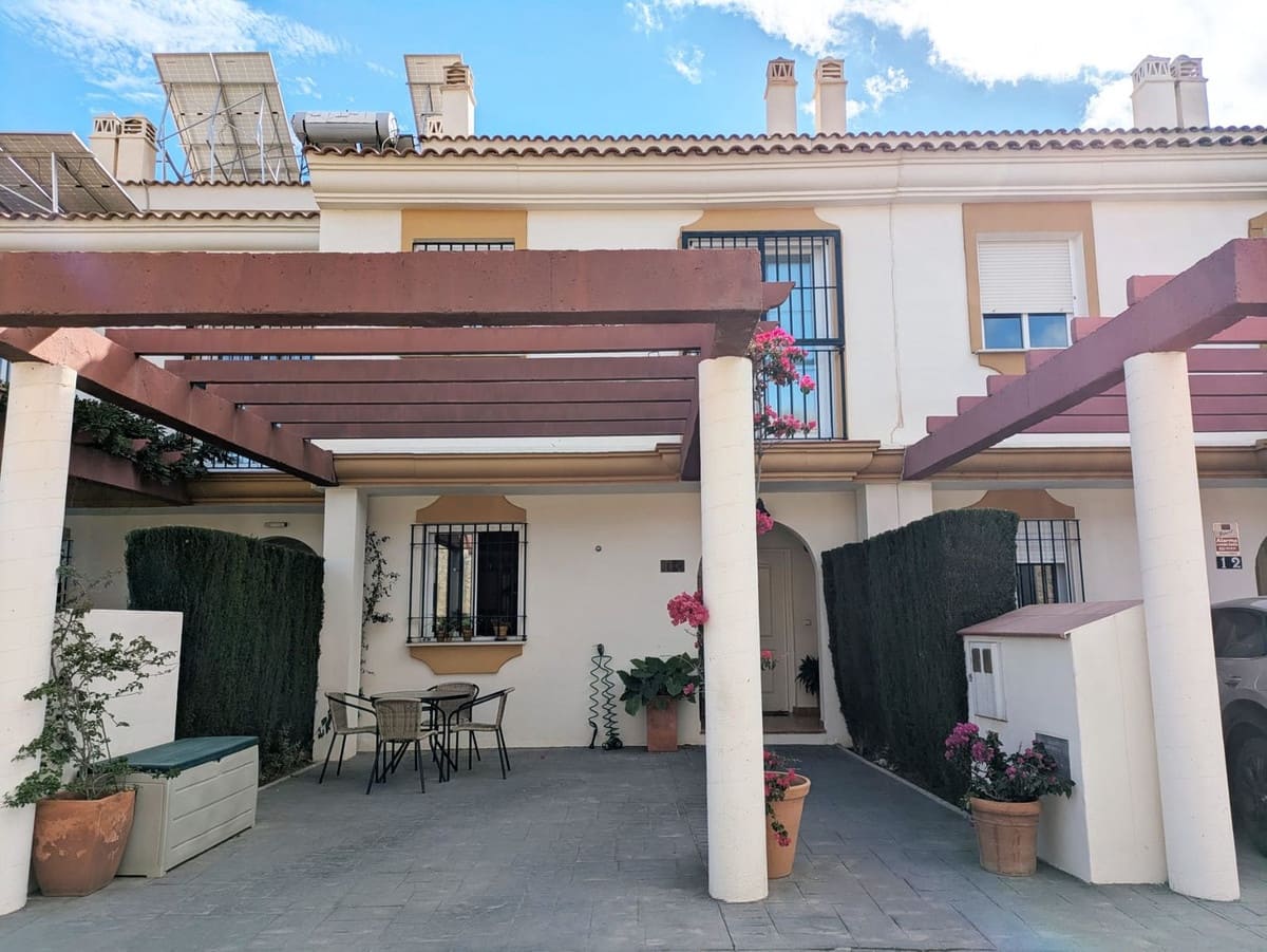 4 chambre Maison de Ville à vendre à Rincon de la Victoria - 525 000 € (Ref: 9629284)