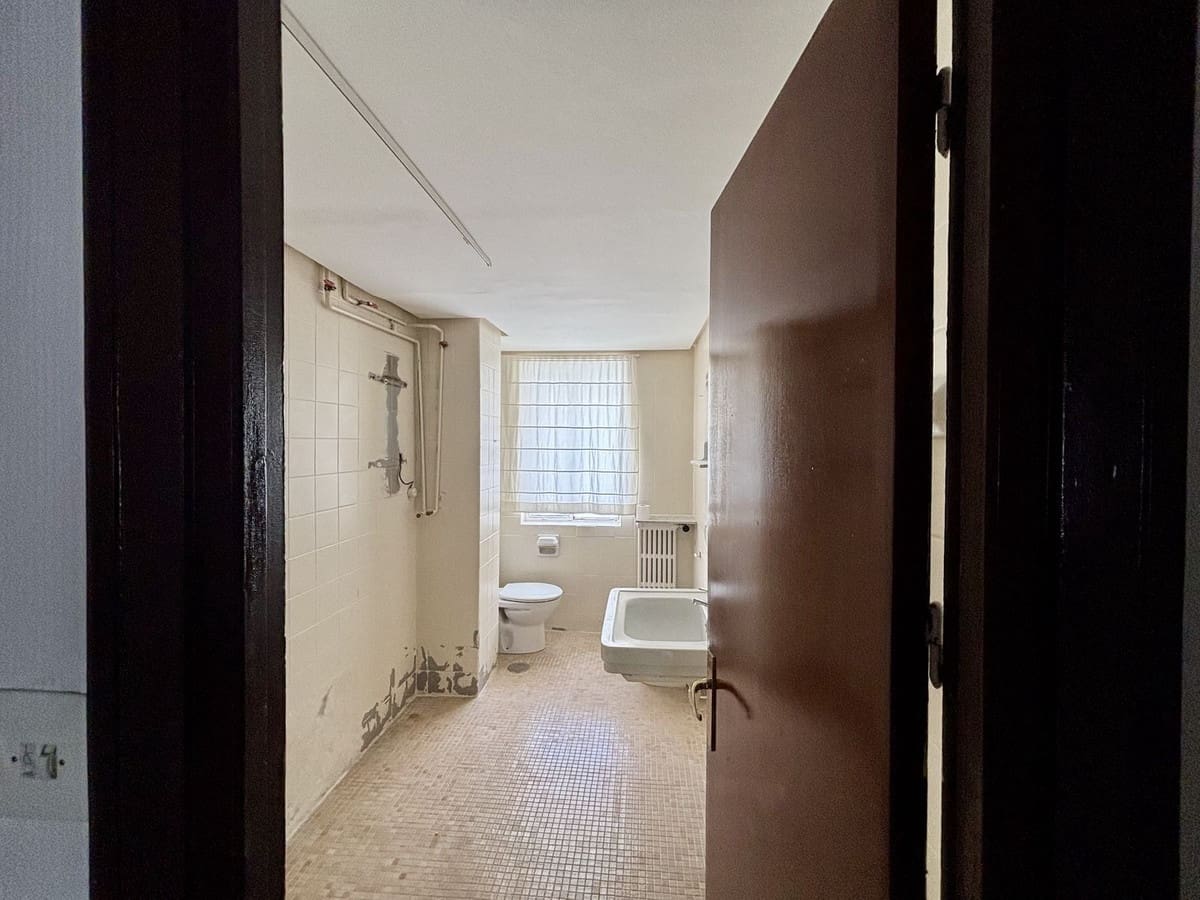 9 makuuhuone Huoneisto myytävänä paikassa Malaga kaupunki - 1 800 000 € (Ref: 9629285)