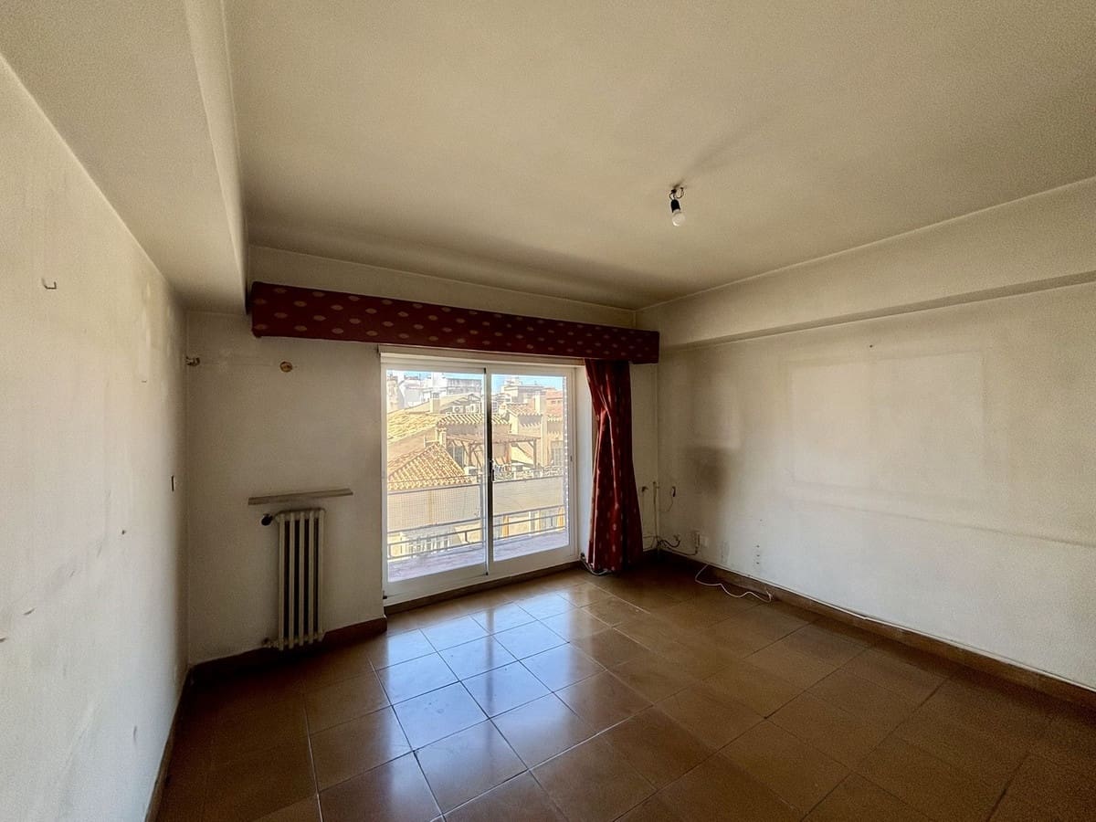 9 makuuhuone Huoneisto myytävänä paikassa Malaga kaupunki - 1 800 000 € (Ref: 9629285)