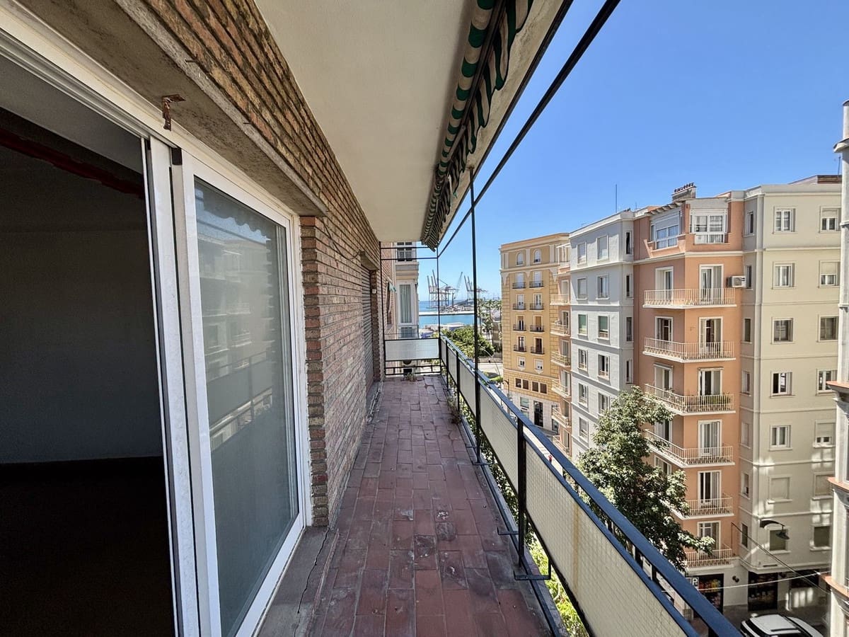 9 makuuhuone Huoneisto myytävänä paikassa Malaga kaupunki - 1 800 000 € (Ref: 9629285)