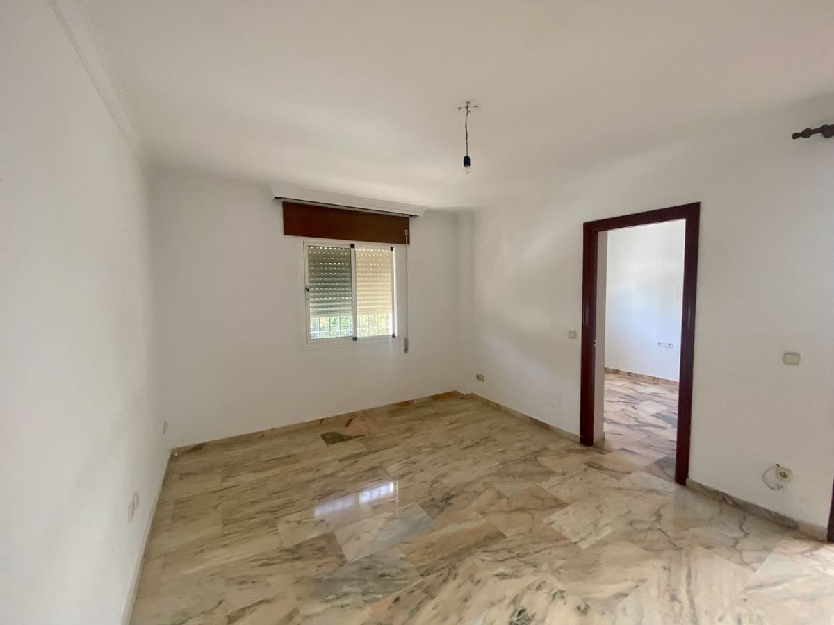 6 soverom Villa til salgs i Malaga by med garasje - € 960 000 (Ref: 9629286)