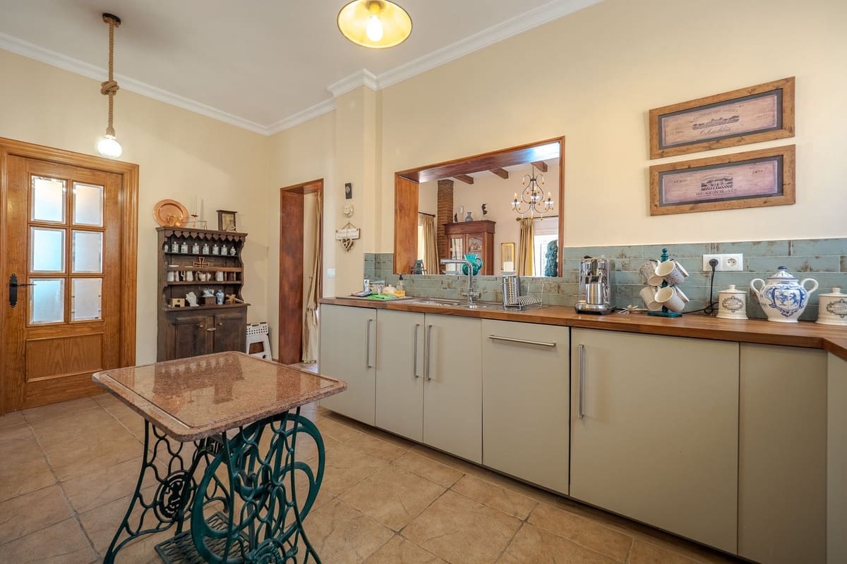 5 sovrum Villa till salu i Alhaurin el Grande med garage - 695 000 € (Ref: 9629288)