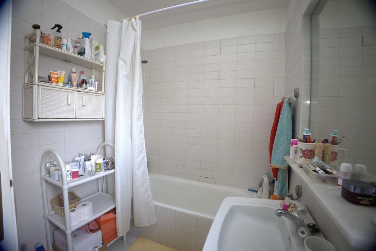 2 bedroom Apartment for sale in Estepona - € 299,000 (Ref: 9629289)