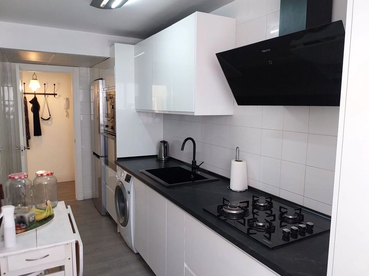 3 soverom Leilighet til salgs i Estepona med garasje - € 445 000 (Ref: 9629291)