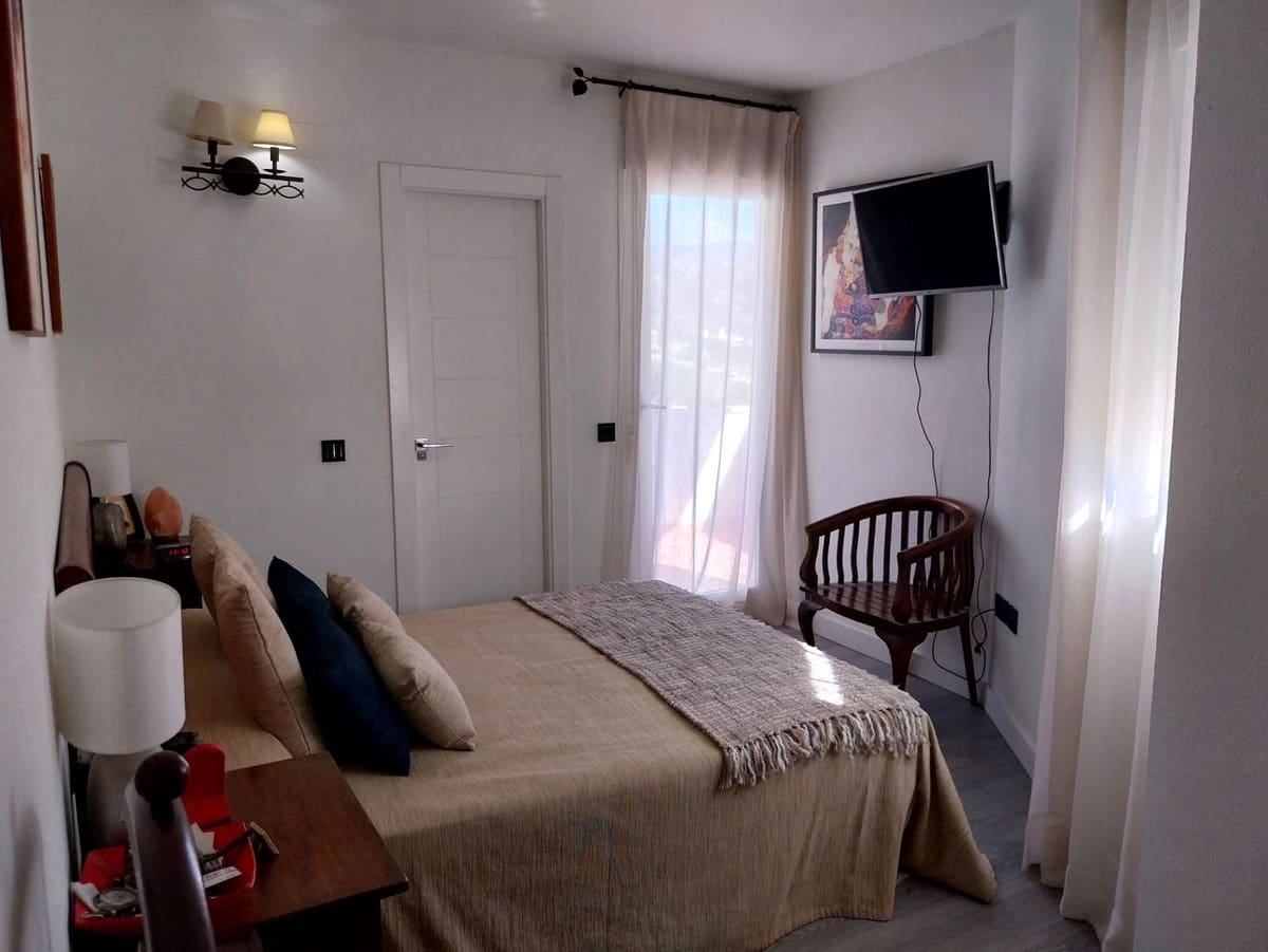 3 soverom Leilighet til salgs i Estepona med garasje - € 445 000 (Ref: 9629291)