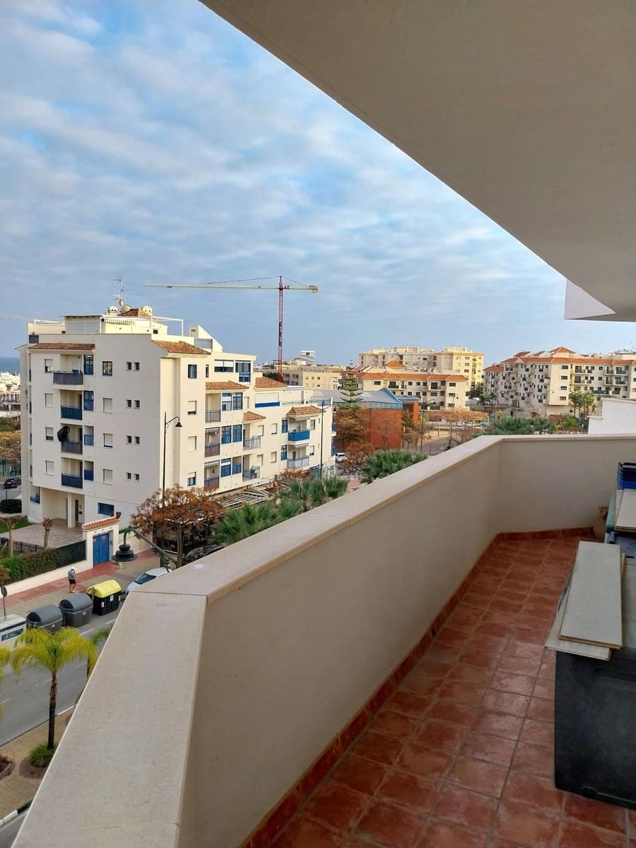 3 soverom Leilighet til salgs i Estepona med garasje - € 445 000 (Ref: 9629291)