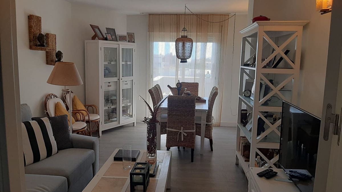 3 soverom Leilighet til salgs i Estepona med garasje - € 445 000 (Ref: 9629291)