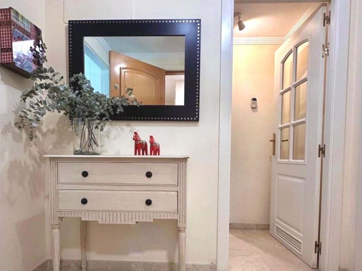 1 slaapkamer Appartement te koop in Estepona met garage - € 299.000 (Ref: 9629292)