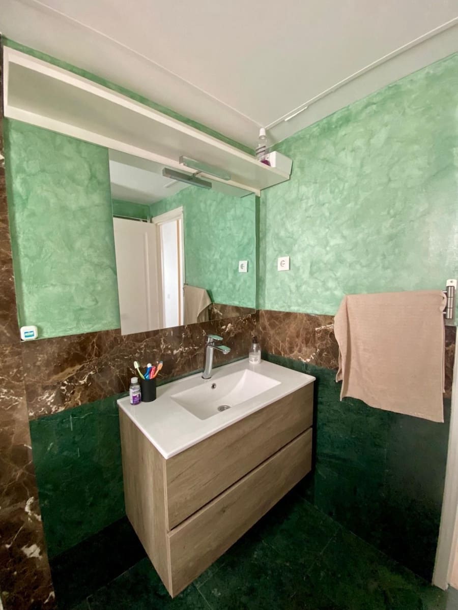 1 slaapkamer Appartement te koop in Estepona met garage - € 325.000 (Ref: 9629294)