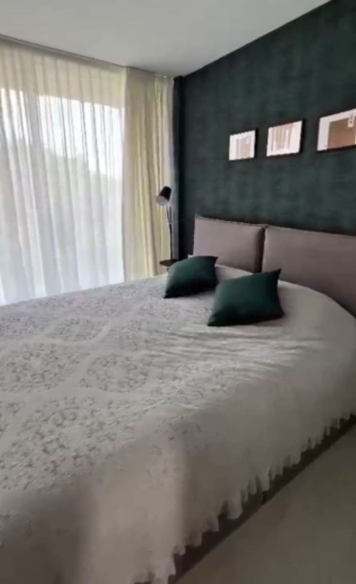 4 soverom Leilighet til salgs i Estepona med garasje - € 1 745 000 (Ref: 9629295)