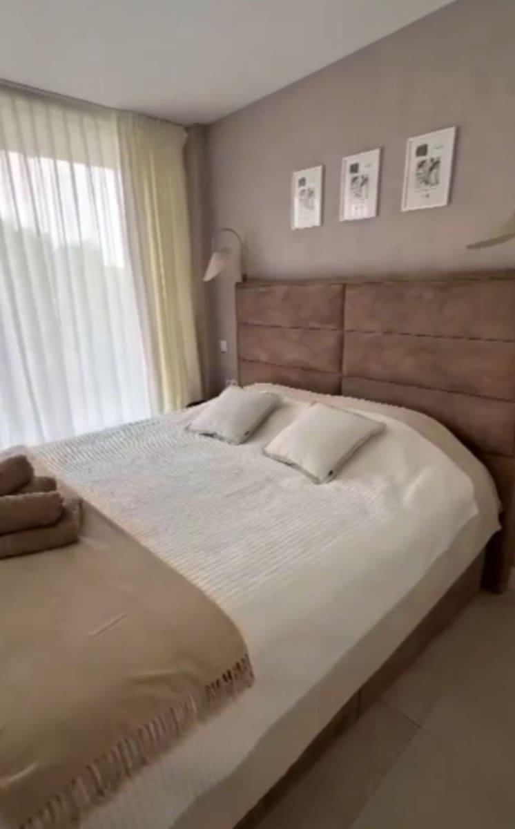 4 soverom Leilighet til salgs i Estepona med garasje - € 1 745 000 (Ref: 9629295)