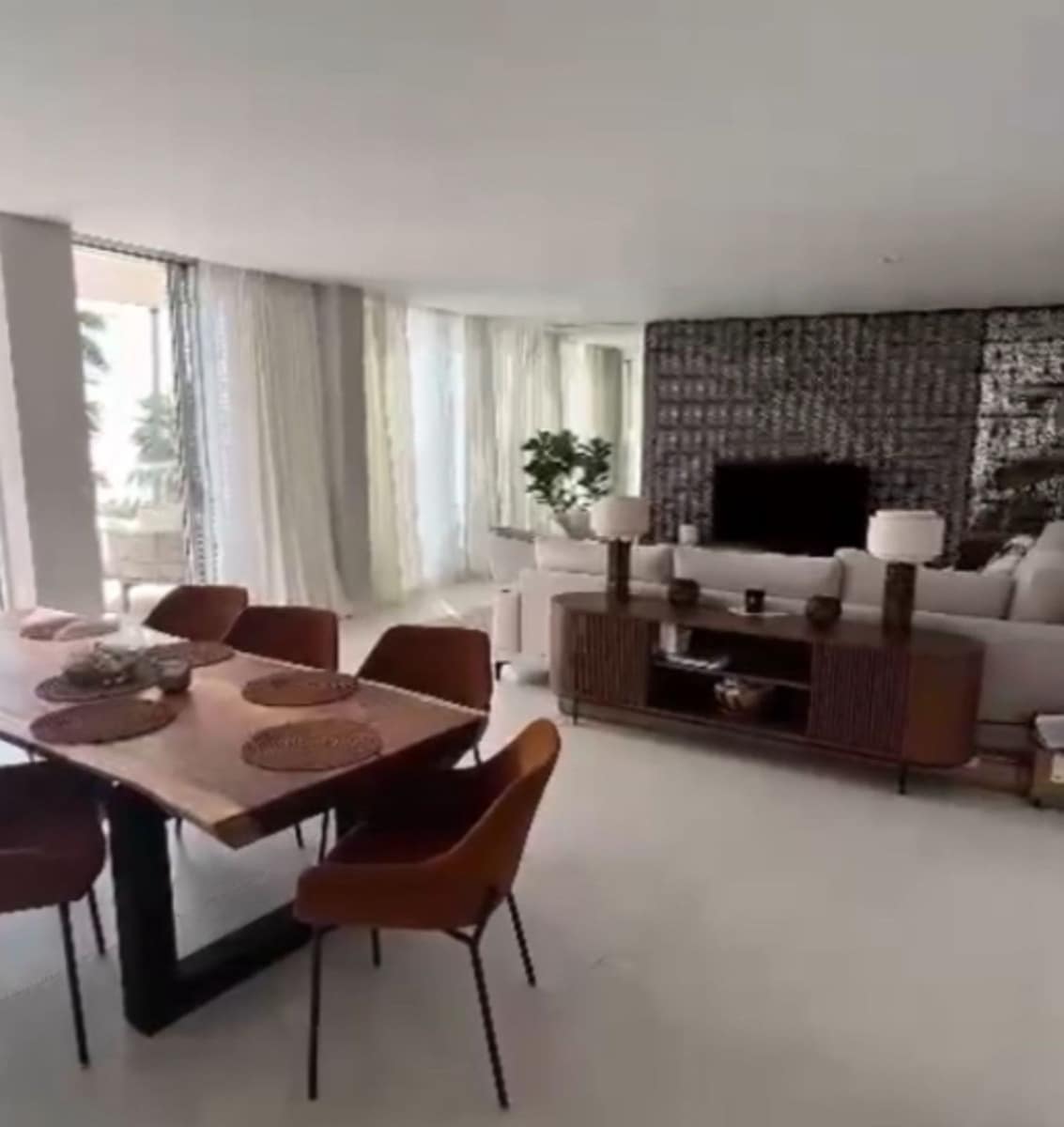 4 soverom Leilighet til salgs i Estepona med garasje - € 1 745 000 (Ref: 9629295)