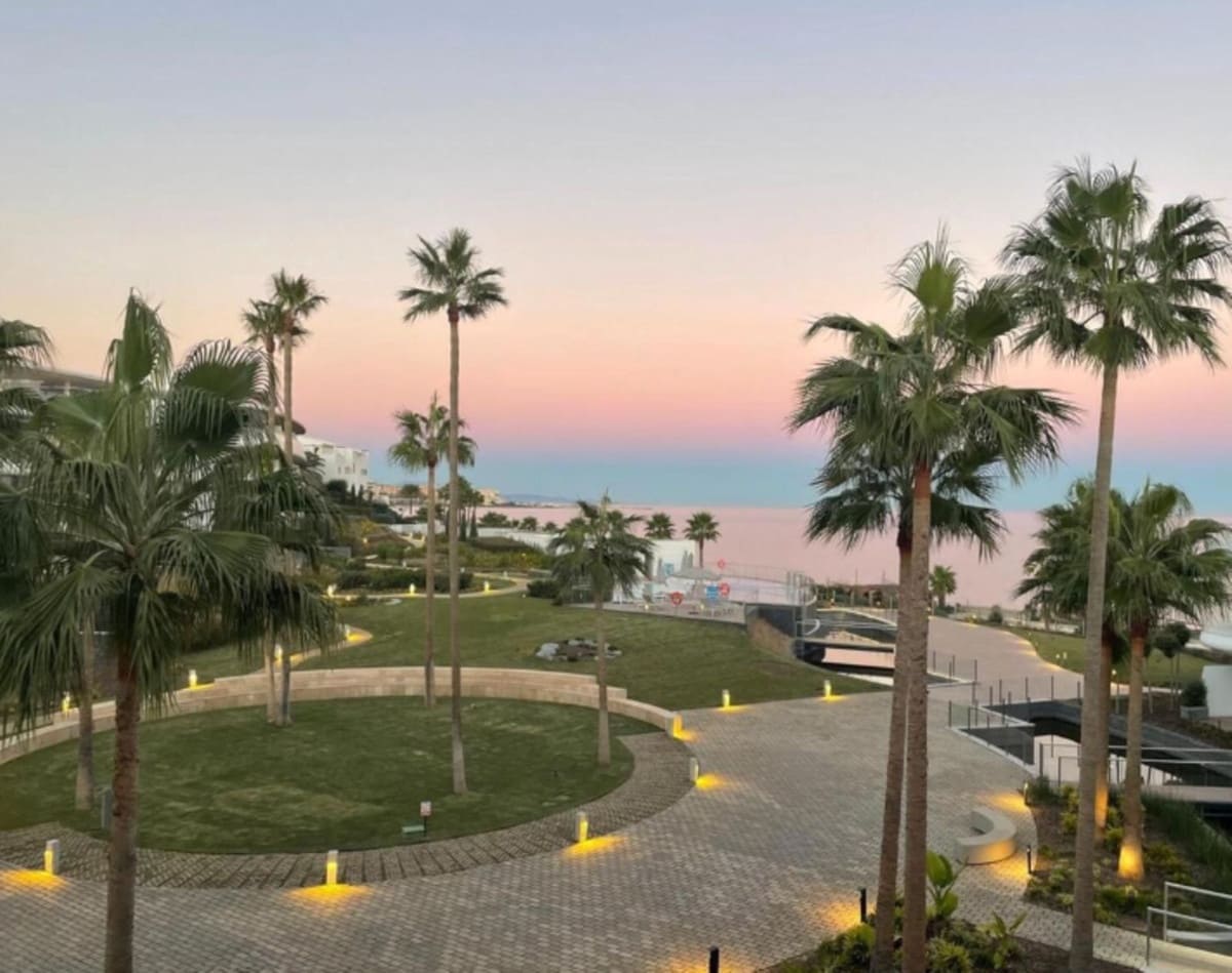 4 soverom Leilighet til salgs i Estepona med garasje - € 1 745 000 (Ref: 9629295)