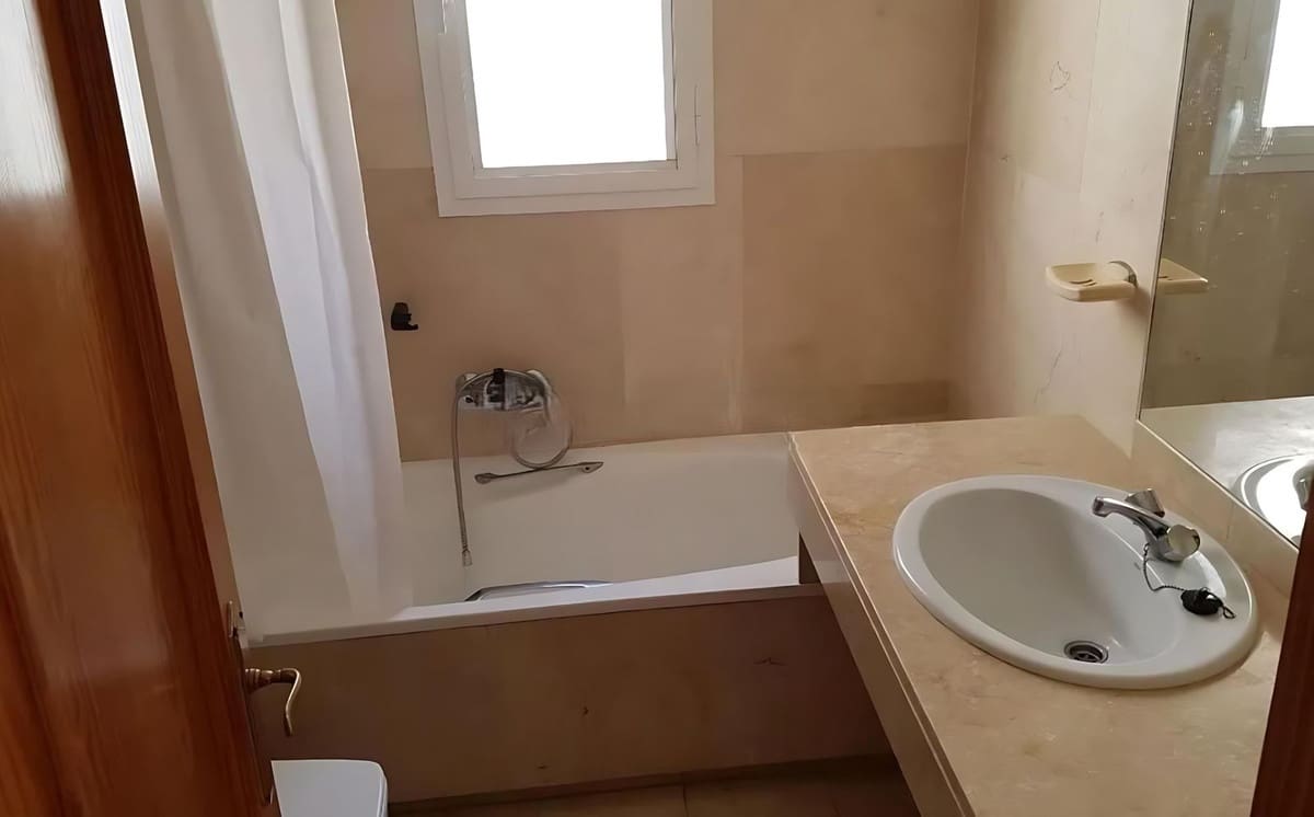 2 quarto Apartamento para venda em Estepona com garagem - 636 000 € (Ref: 9629296)