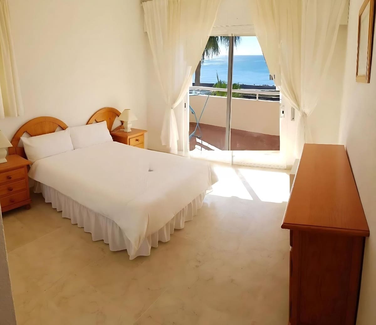 2 quarto Apartamento para venda em Estepona com garagem - 636 000 € (Ref: 9629296)