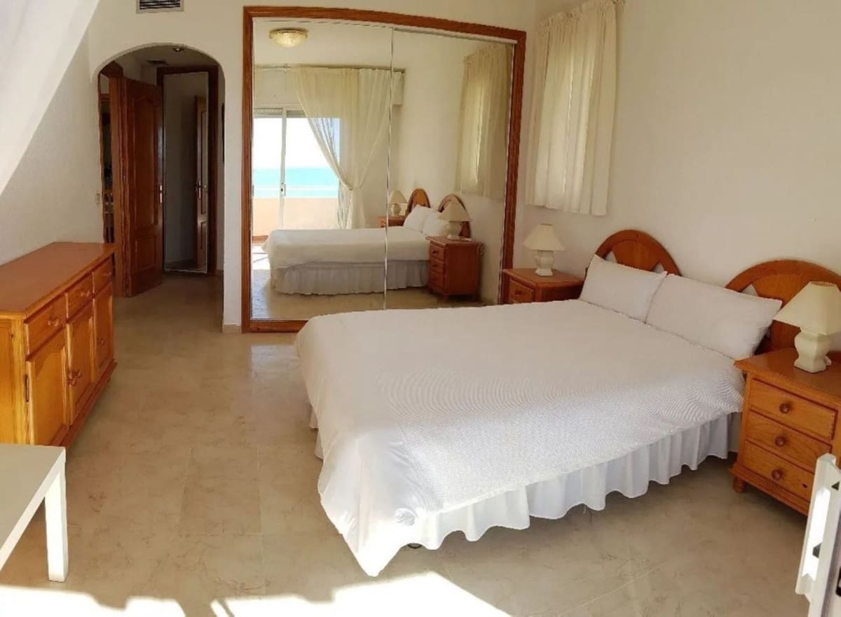2 quarto Apartamento para venda em Estepona com garagem - 636 000 € (Ref: 9629296)