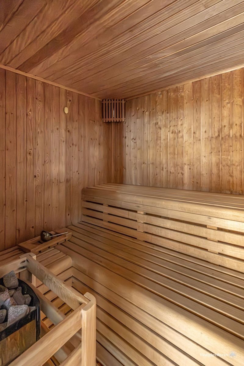 2 soverom Leilighet til salgs i Estepona med garasje - € 948 000 (Ref: 9629297)