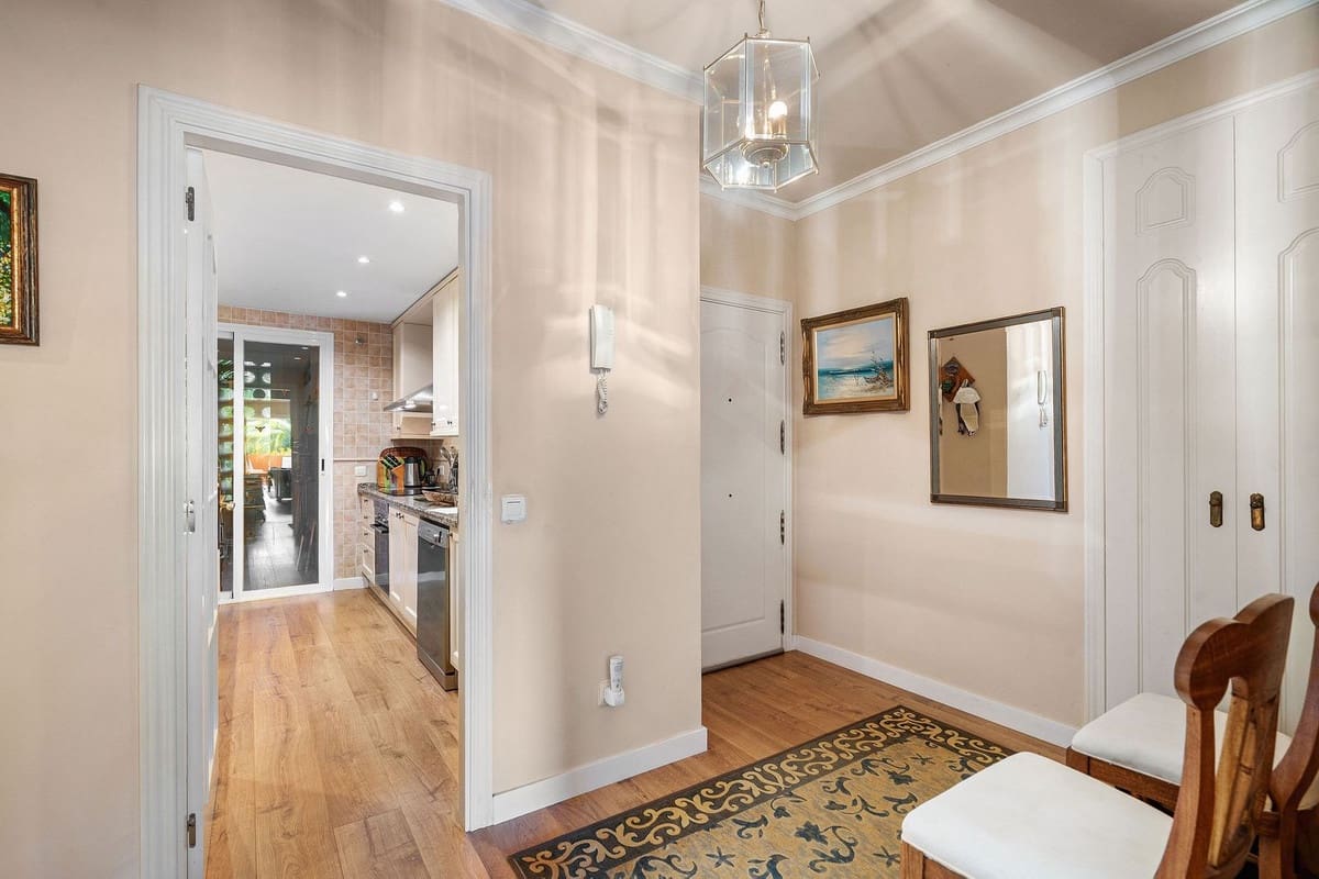 2 sypialnia Apartament na sprzedaż w Marbella z garażem - 775 000 € (Ref: 9629299)