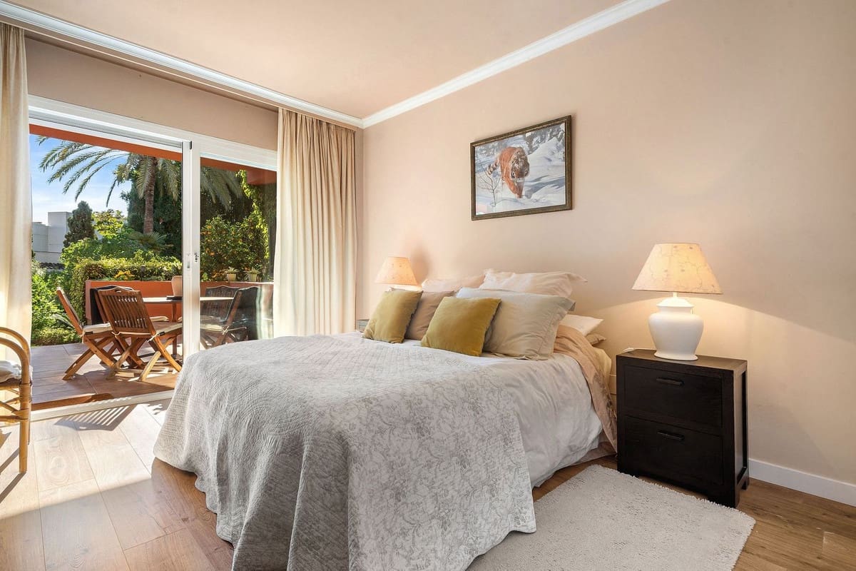 2 sypialnia Apartament na sprzedaż w Marbella z garażem - 775 000 € (Ref: 9629299)