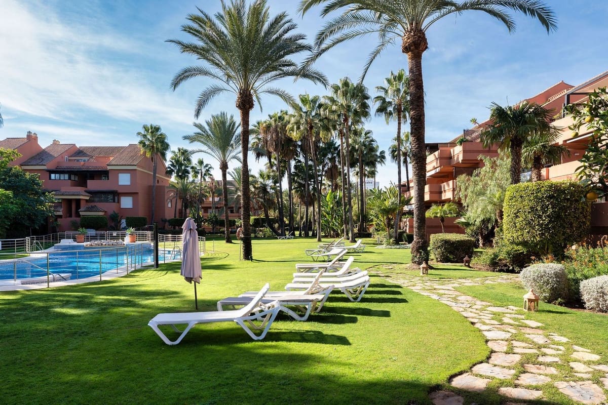 2 sypialnia Apartament na sprzedaż w Marbella z garażem - 775 000 € (Ref: 9629299)