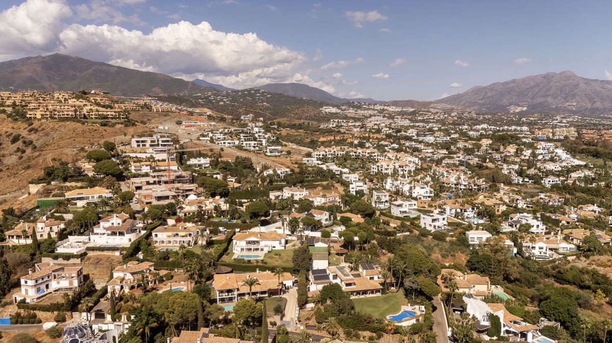 5 quarto Moradia para venda em El Paraiso - 3 195 000 € (Ref: 9629300)