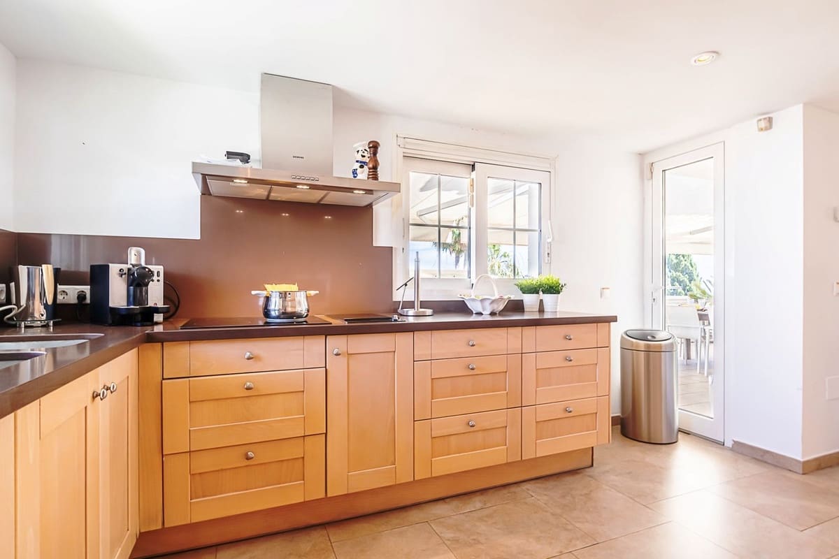 6 bedroom Villa for sale in Torrenueva - € 1,175,000 (Ref: 9629304)