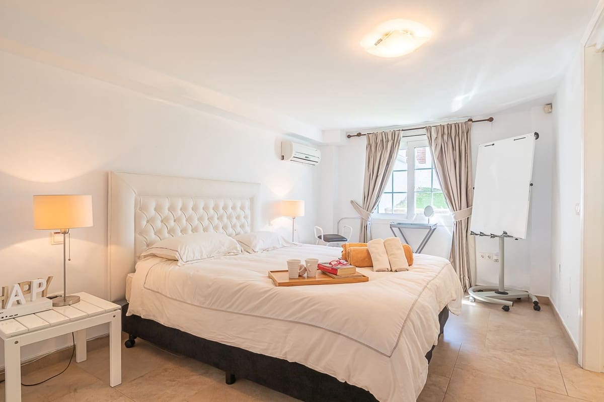 6 bedroom Villa for sale in Torrenueva - € 1,175,000 (Ref: 9629304)