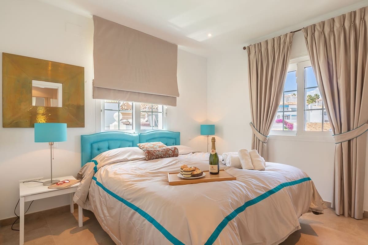 6 bedroom Villa for sale in Torrenueva - € 1,175,000 (Ref: 9629304)