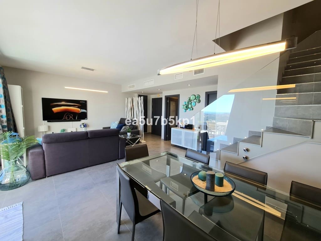 Ático de 2 habitaciones en Mijas en venta - 636.500 € (Ref: 9629309)